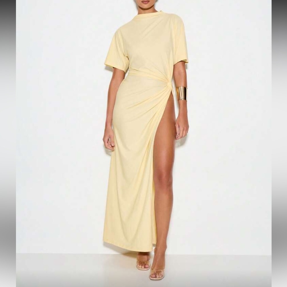 Elegant Yellow Maxi Dress with thigh high split XS